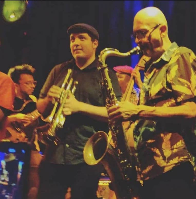 Yael (left) playing in a jazz club in Mexico City.